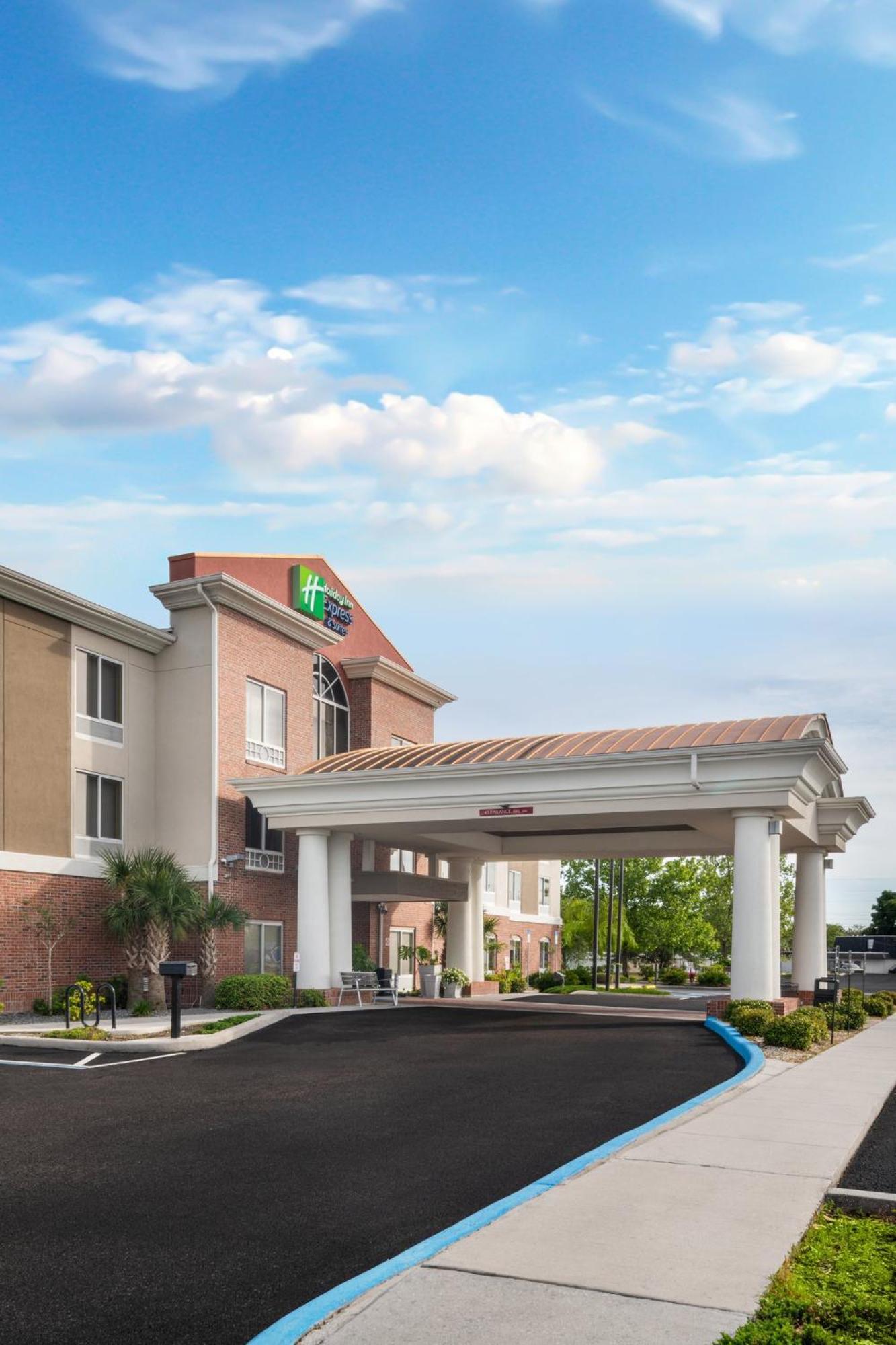 Holiday Inn Express - Spring Hill By Ihg Eksteriør bilde